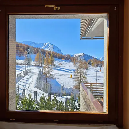 Hostdomus - Les Etoiles Apartament